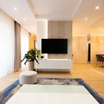 Wa27 Riverside Premium Apartment, 200m To The Old Town 公寓 *