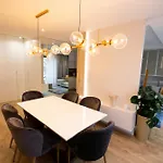 Wa27 Riverside Premium Apartment, 200m To The Old Town 公寓