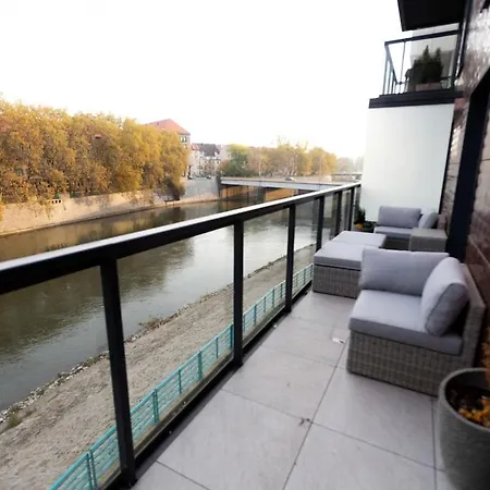 Wa27 Riverside Premium Apartment, 200M To The Old Town *