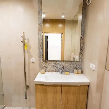 Wa27 Riverside Premium Apartment, 200M To The Old Town *