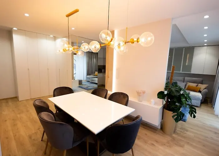 Wa27 Riverside Premium Apartment, 200M To The Old Town *